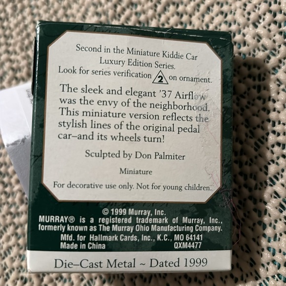 KEEPSAKE ORNAMENT MINIATURE KIDDIE CAR LUXURY EDITION - Picture 5 of 16